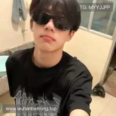 荣杏暖
